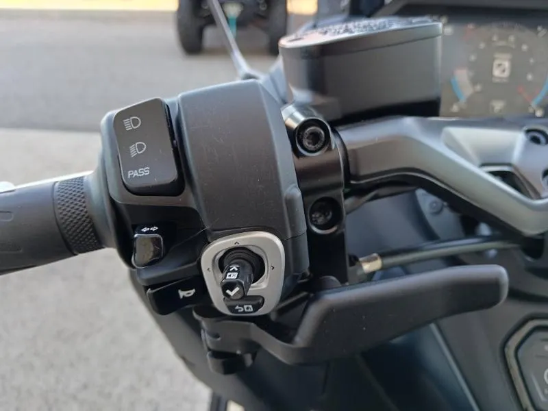 YAMAHA XP TMAX 562 (560)