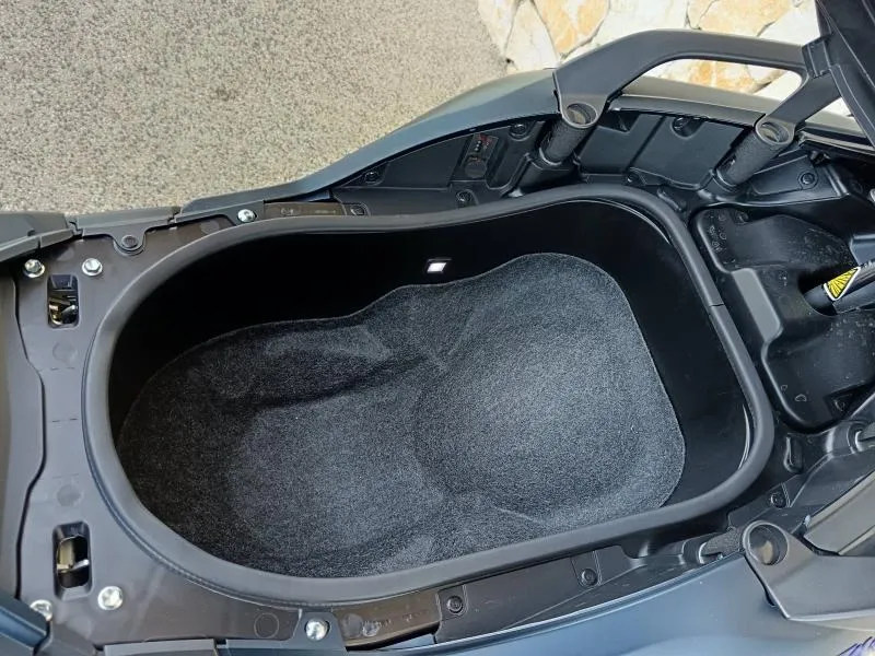YAMAHA XP TMAX 562 (560)