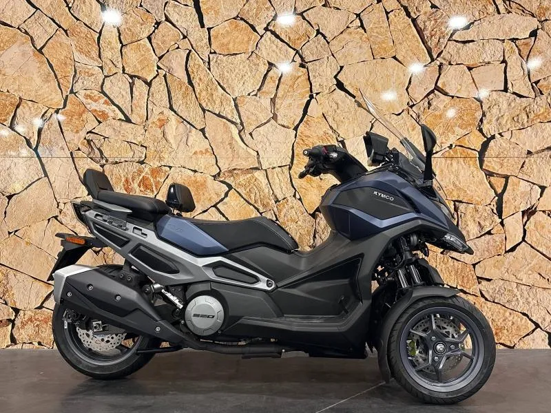 KYMCO 3 ROUES CV3