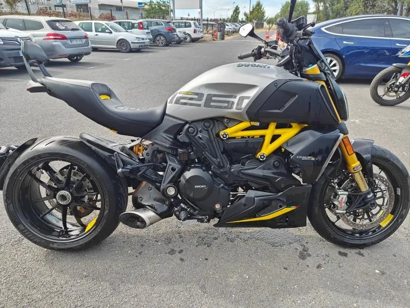 DUCATI 1260 S