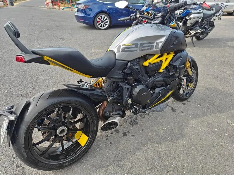 DUCATI 1260 S