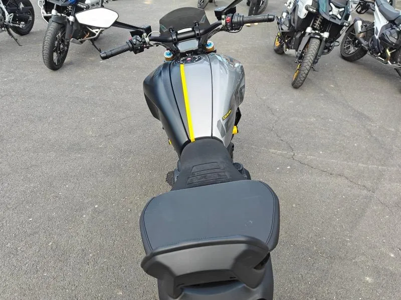 DUCATI 1260 S