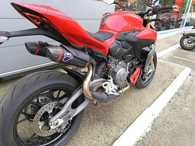 DUCATI Streetfighter V2 S 1ère main garantie 12/02/2029 hors accessoires