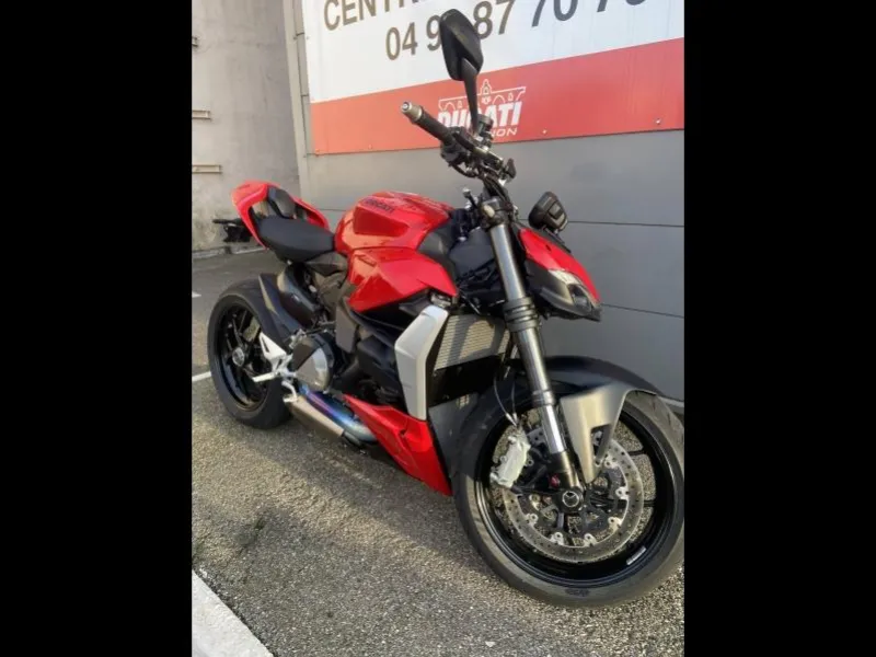 DUCATI Streetfighter V2 Dépôt-vente