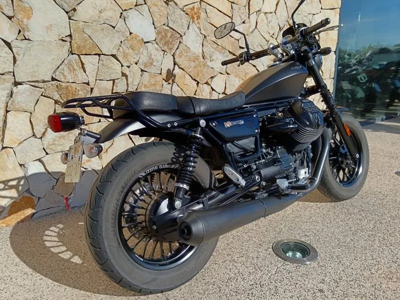 MOTO-GUZZI 850 Bobber ABS + TC
