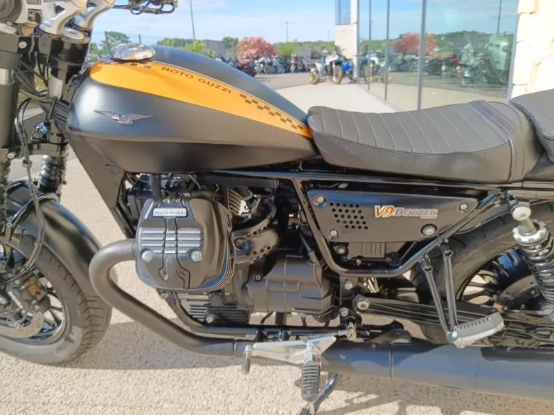 MOTO-GUZZI 850 Bobber ABS + TC