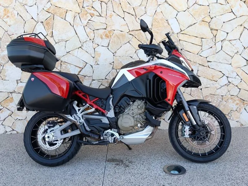 DUCATI V4 S 1160 Sport  Travel & Radar Spoked wheels
