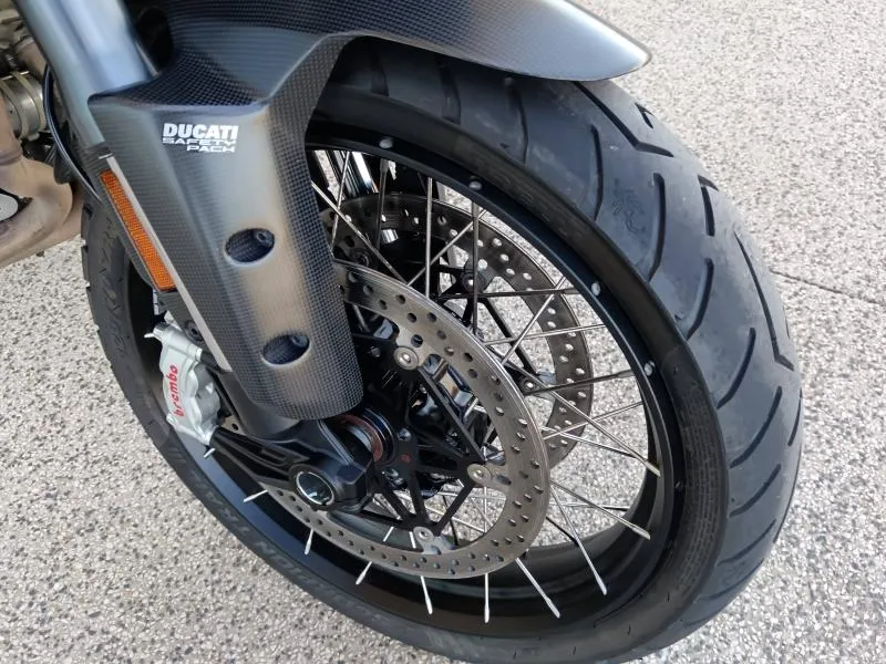 DUCATI V4 S 1160 Sport  Travel & Radar Spoked wheels