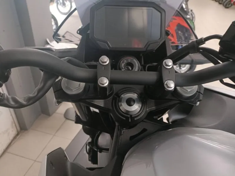 KAWASAKI Z 7 Hybrid 450