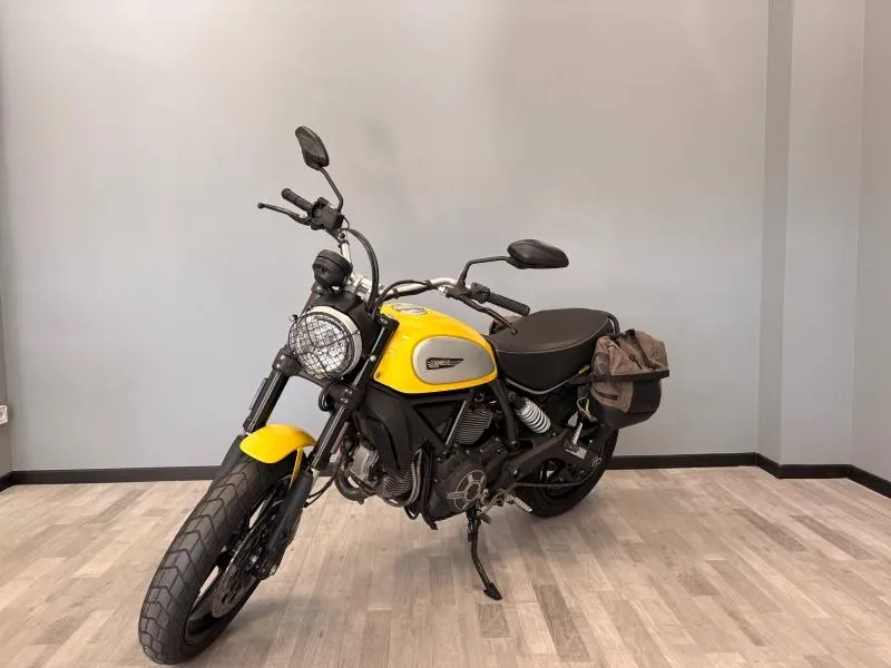 DUCATI Scrambler 800 Icon ABS