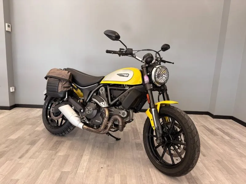 DUCATI Scrambler 800 Icon ABS