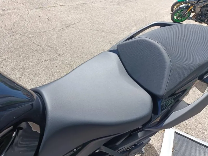 KAWASAKI NINJA 1100 SX GAR 01/02/2030 A SAISIR