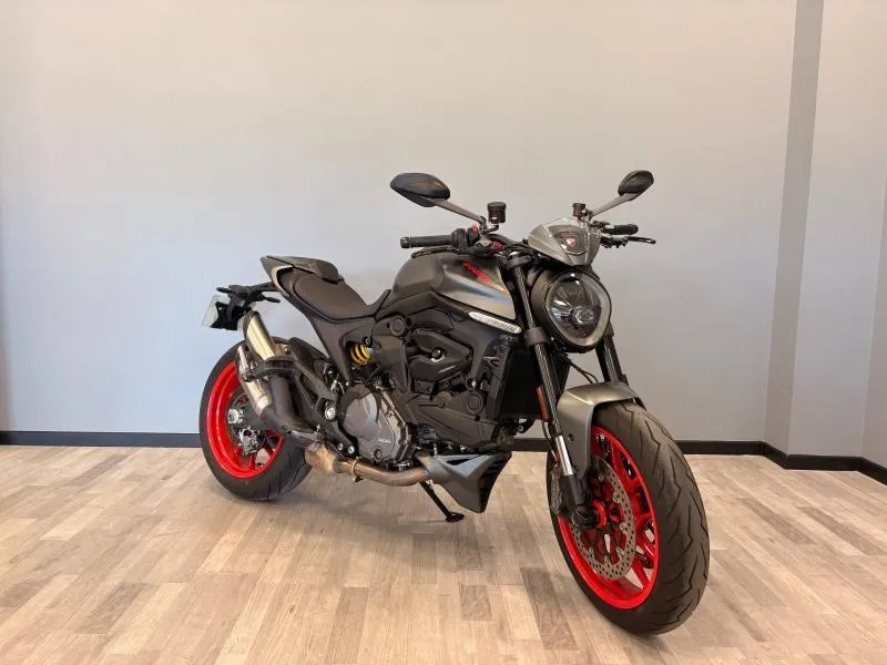 DUCATI Monster+ 937