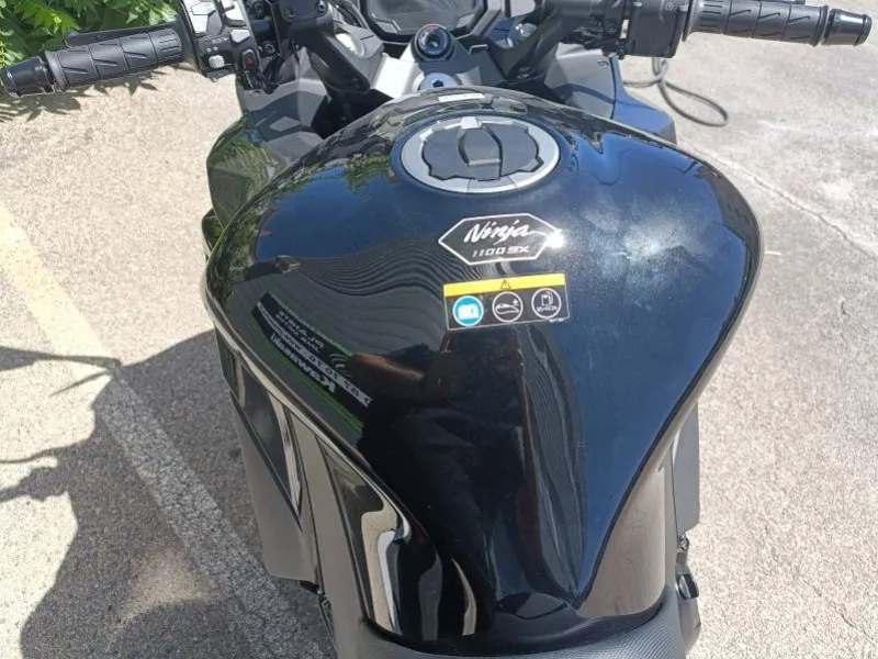 KAWASAKI NINJA 1100 SX GAR 01/02/2030 A SAISIR