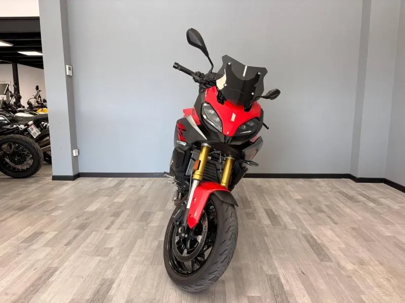 BMW F 900 XR