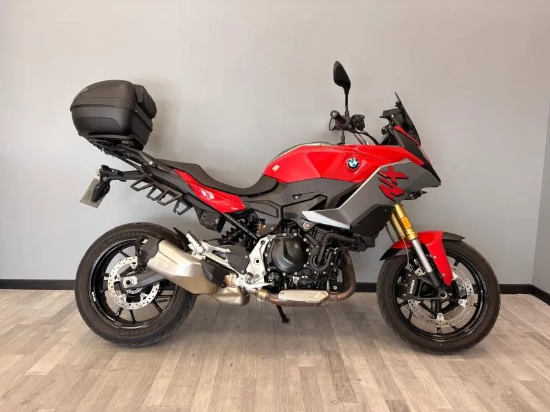BMW F 900 XR