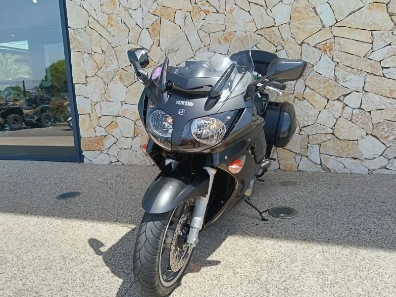 YAMAHA 1300 2008