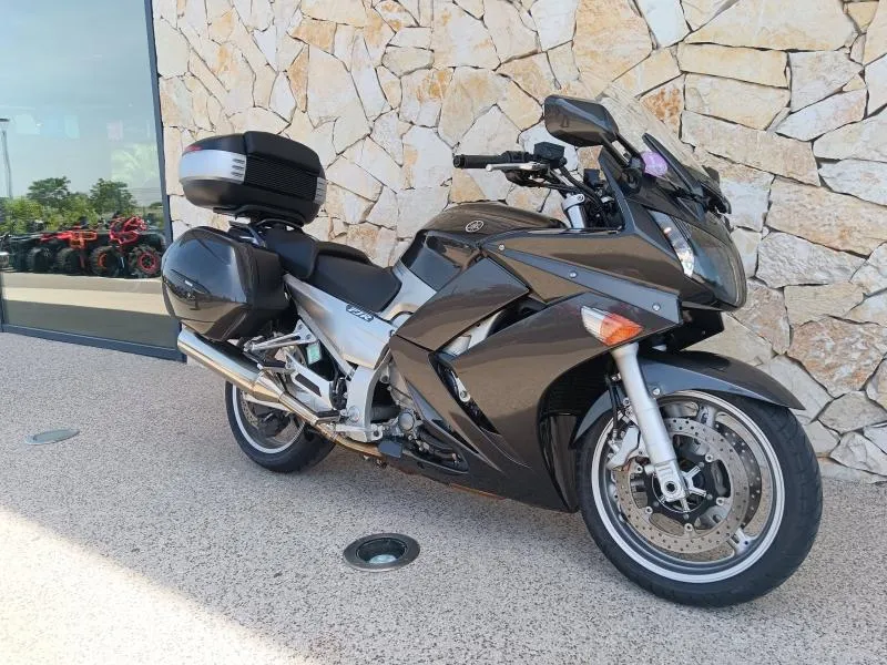 YAMAHA 1300 2008
