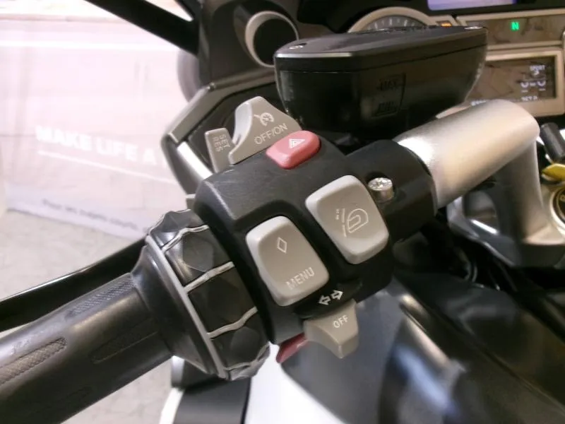 BMW K 1600 GT Pack Sécurité + Pack GT
