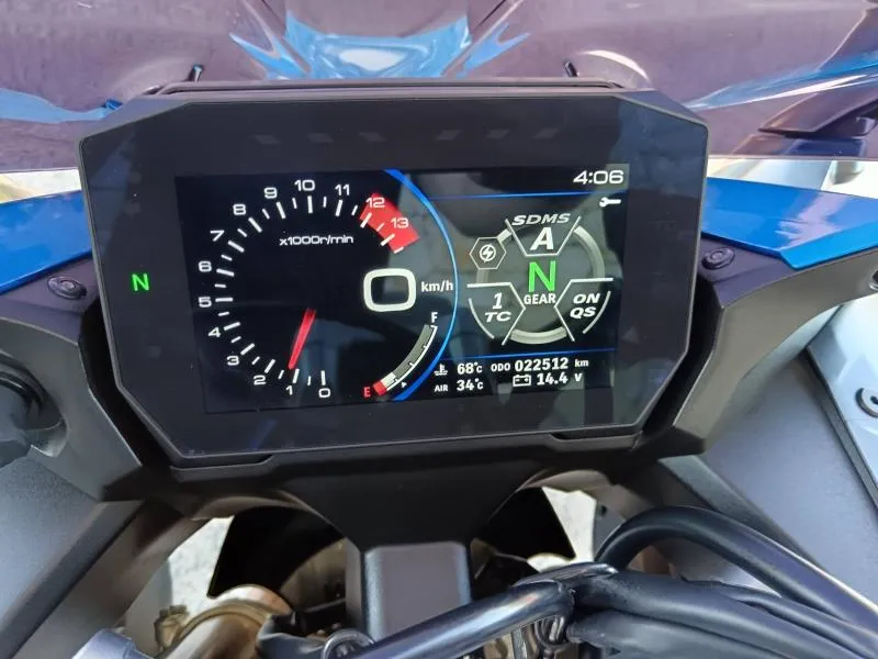 SUZUKI 1000 GT + options