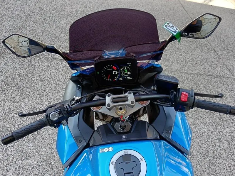 SUZUKI 1000 GT + options
