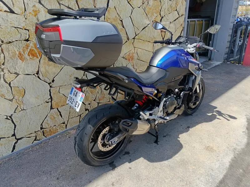 BMW F 900 R