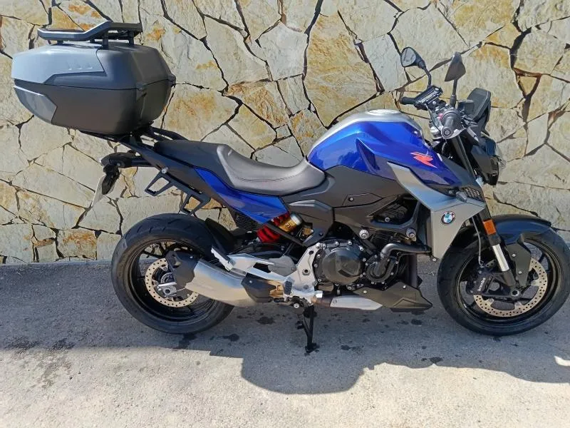 BMW F 900 R