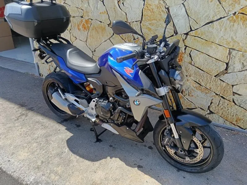 BMW F 900 R