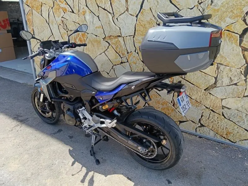 BMW F 900 R