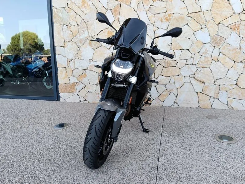 BMW F 900 R