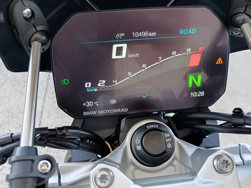 BMW F 900 R