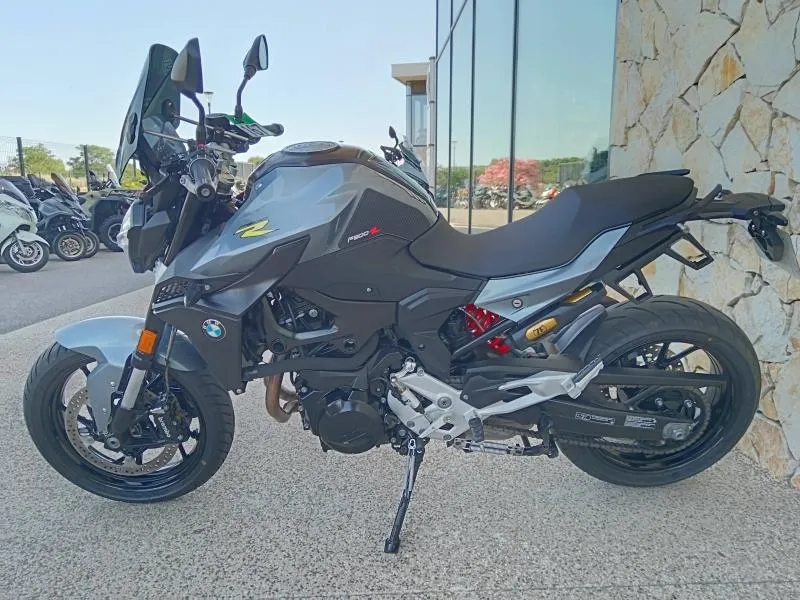 BMW F 900 R