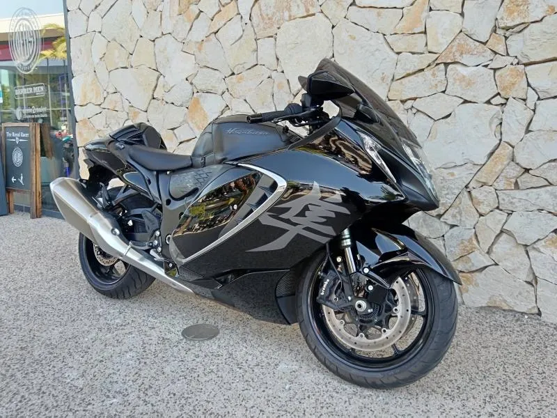 SUZUKI 1300 2025