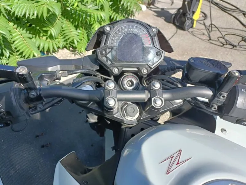 KAWASAKI 400 PERMIS A2 ET A REVISEE A SAISIR
