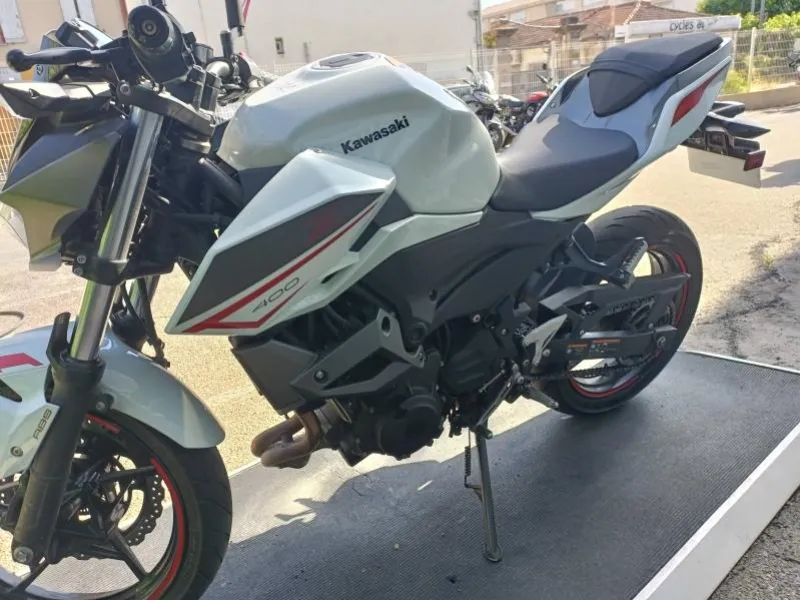KAWASAKI 400 PERMIS A2 ET A REVISEE A SAISIR