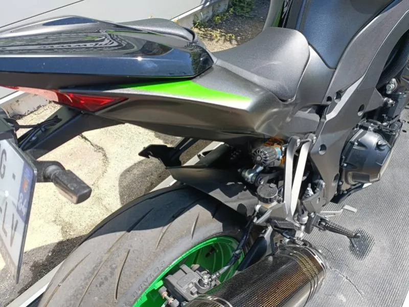 KAWASAKI 1100 SE 2026 PACK PERFORMANCE AKRAPOVIC