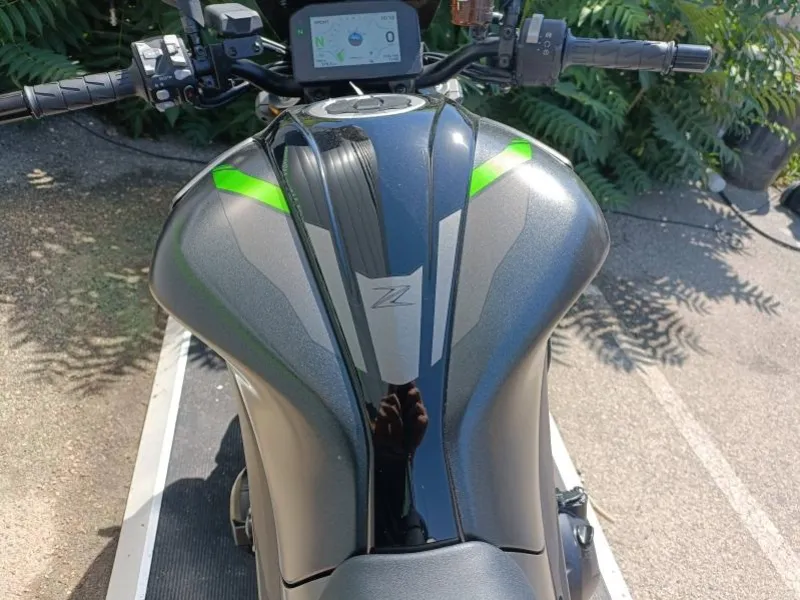 KAWASAKI 1100 SE 2026 PACK PERFORMANCE AKRAPOVIC
