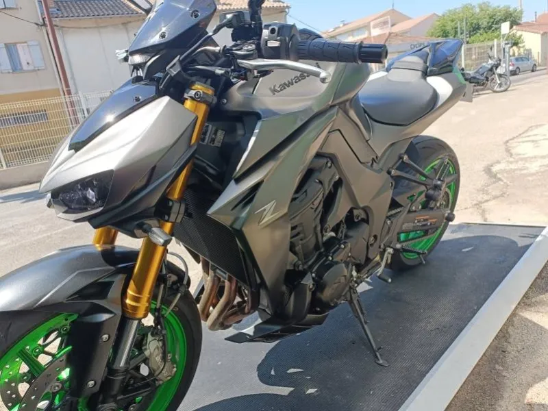 KAWASAKI 1100 SE 2026 PACK PERFORMANCE AKRAPOVIC