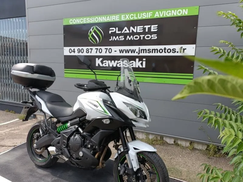 KAWASAKI 650 + top case BRIADAGE POSSIBLE