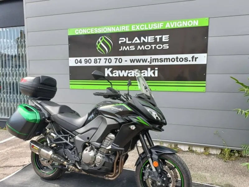 KAWASAKI 1000 VALISES TOP CASE ,POT AKRAPOVIC HOMOLOGUE