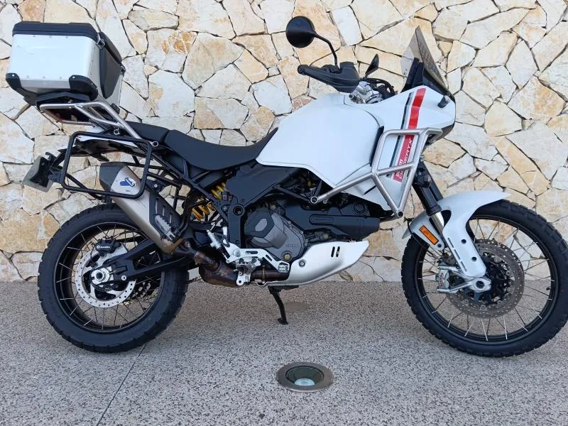 DUCATI 937. 110CV + OPTIONS