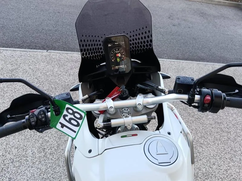 DUCATI 937. 110CV + OPTIONS