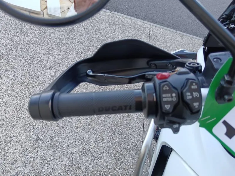 DUCATI 937. 110CV + OPTIONS