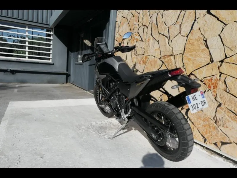 YAMAHA 700  2025