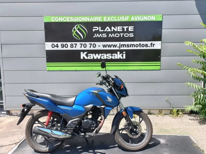 HONDA 125 F 1er main etat neuf a saisir