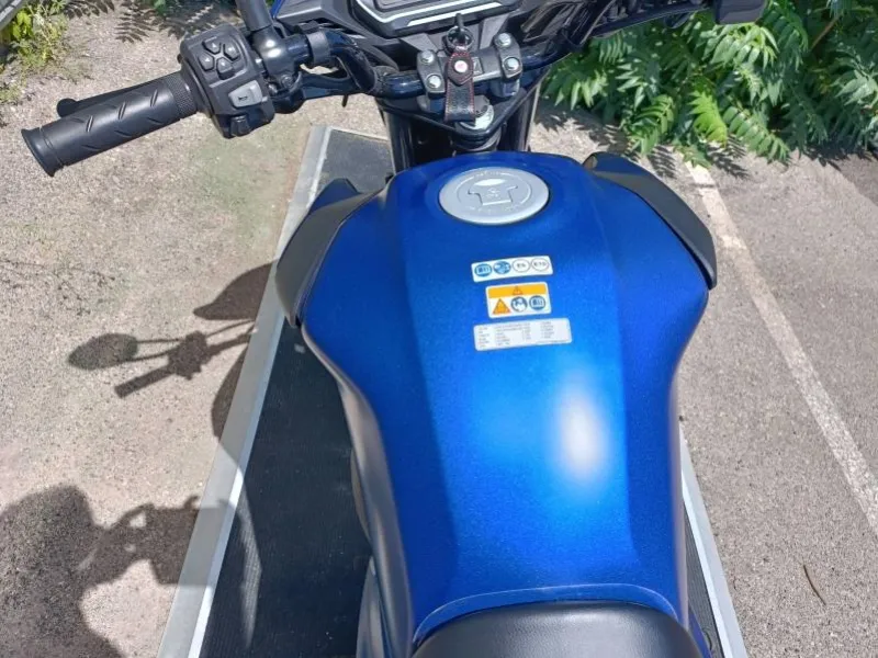 HONDA 125 F 1er main etat neuf a saisir