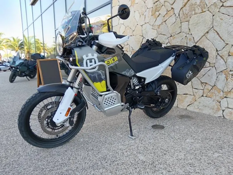 HUSQVARNA 901 Expedition + options