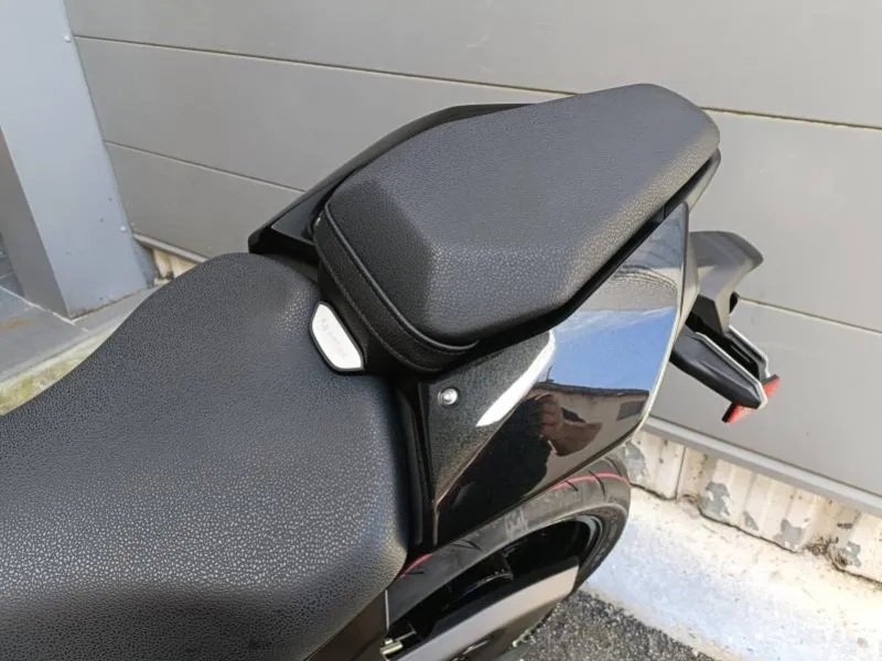 KAWASAKI Z 900 Noir 125 ch a saisir