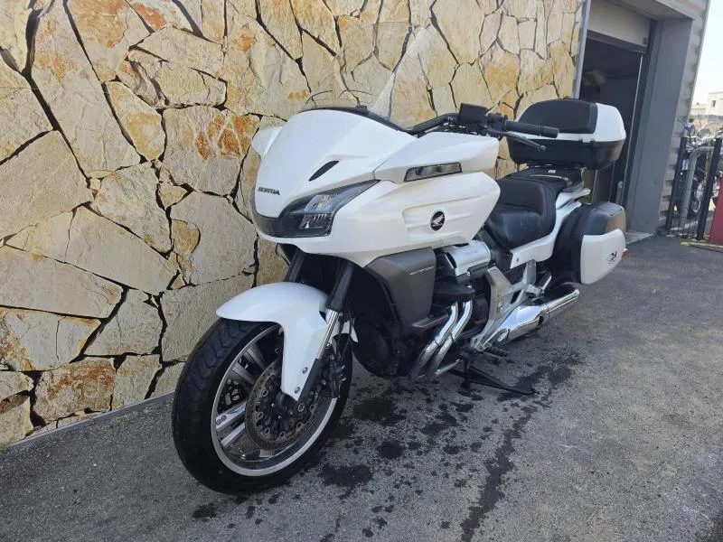 HONDA 1300 C-ABS 2014