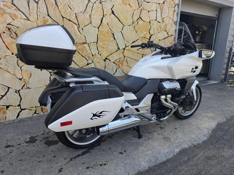 HONDA 1300 C-ABS 2014